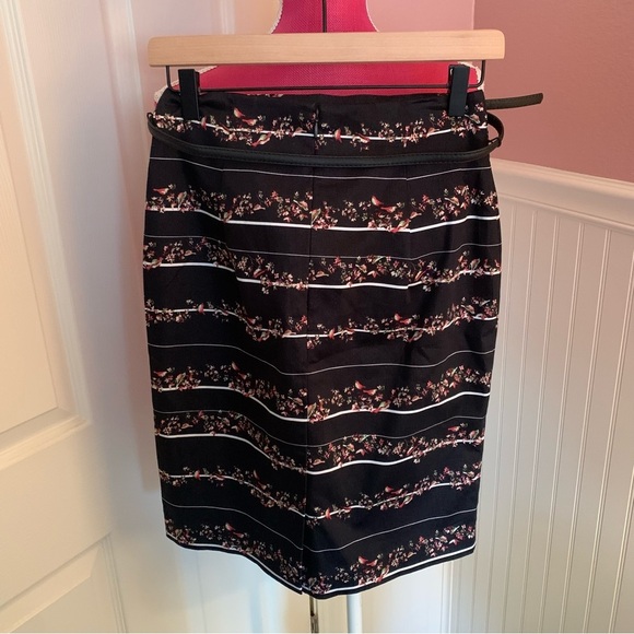 Worthington Black Striped and Floral Skirt with Belt, size 2 Petite - Picture 4 of 7